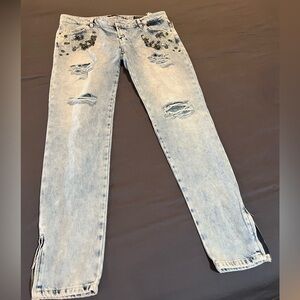 Guess Marilyn 3 Zip skinny low jeans with jewelry.  Size 31